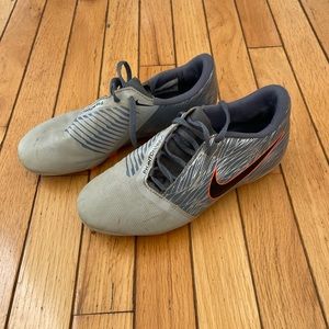 Big Kids Nike Phantom Soccer Cleats